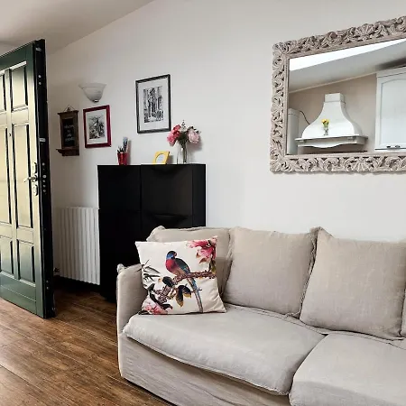 アパート Two-room 15 Minutes From The Duomo *